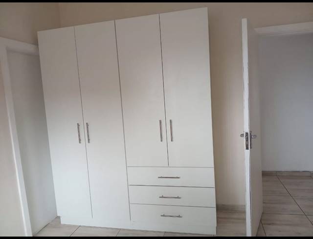 2 BEDROOM PROPERTY TO RENT IN OVERPORT